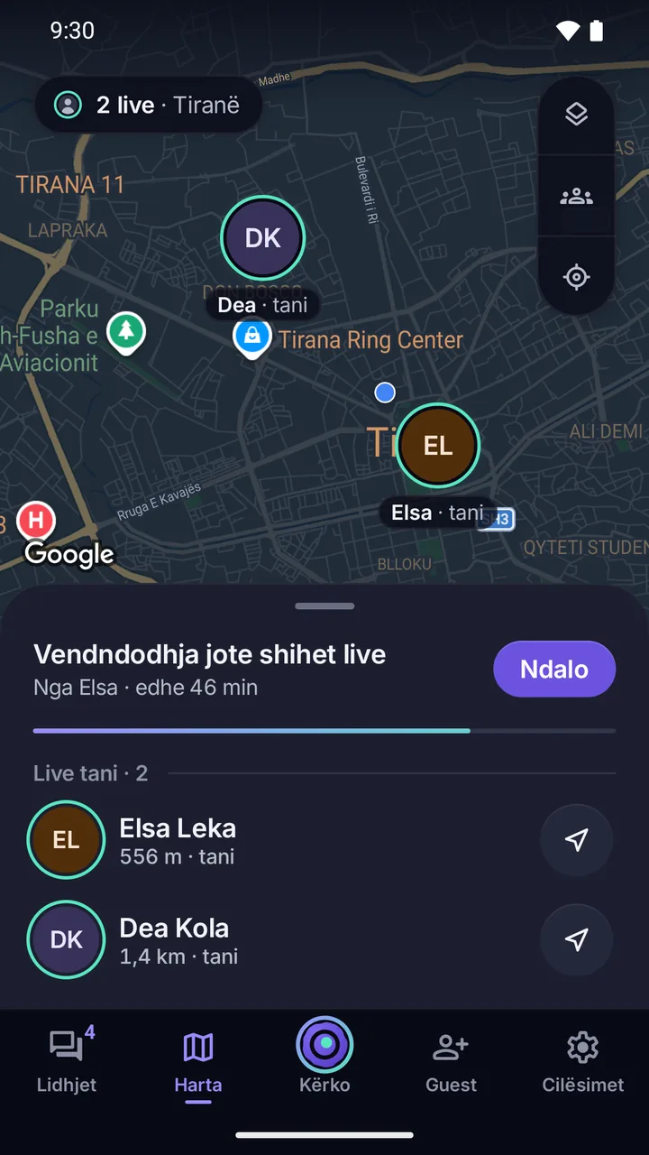 Harta: dy persona live në Tiranë, Elsa dhe Dea; poshtë “Vendndodhja jote shihet live” me butonin Ndalo.