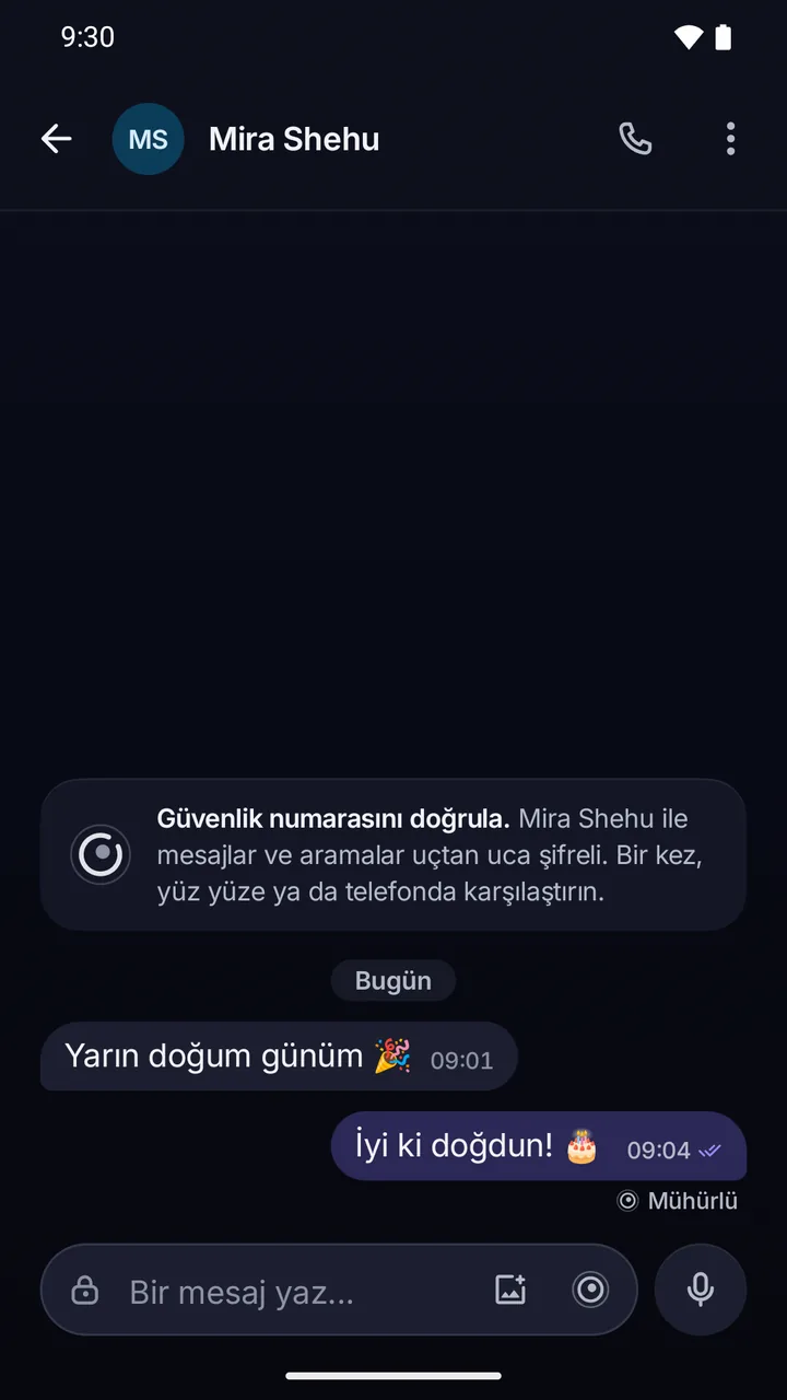 Mira Shehu ile sohbet: zaman mührüyle gönderilen bir doğum günü kutlaması.